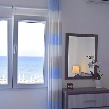 Mackenzie Beach Zen-apartment Apartment *